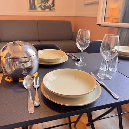 Peaceful Flat W Wifi Very Close To Pl Massena Refurbished Daire Nice